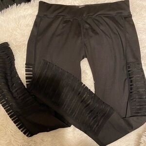 Dunlop “Stay Cool” Yoga pants Size Medium